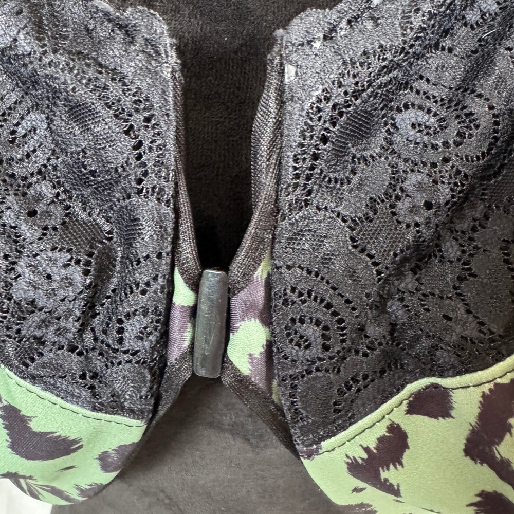 Women's Glamorise Lace Front Close Underwire Bra 48G Green Animal Print Black - Picture 5 of 8